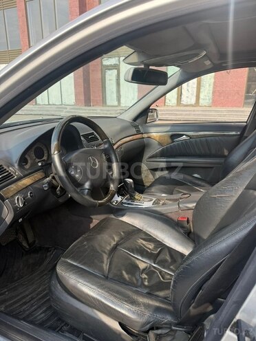 Mercedes E 270 2004, 402,590 km - 2.7 л - Bakı