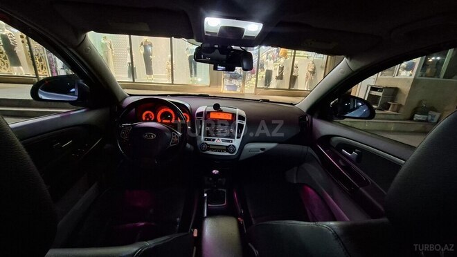 Kia  2007, 440,000 km - 1.6 l - Bakı