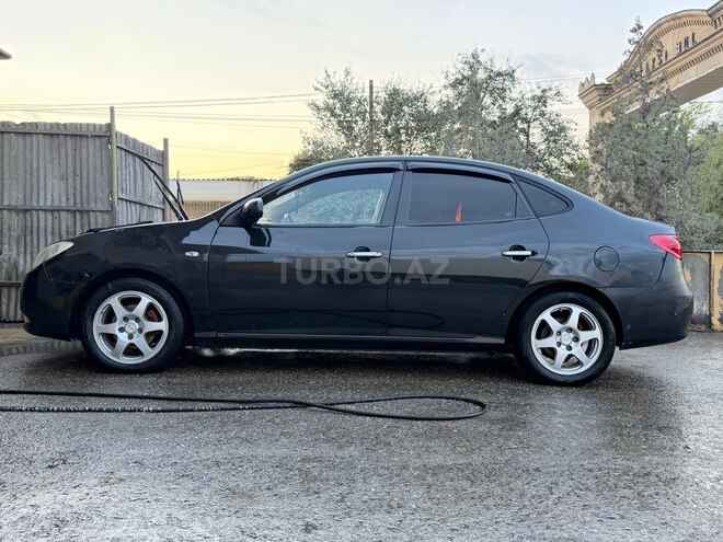 Hyundai Avante 2007, 290,000 km - 1.6 l - Quba