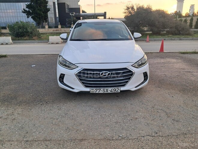 Hyundai Avante 2016, 160,000 km - 1.6 l - Bakı