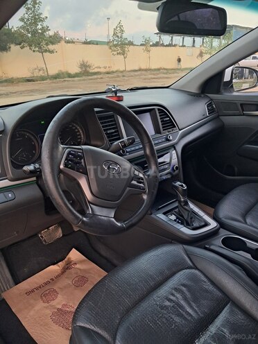 Hyundai Avante 2016, 160,000 km - 1.6 l - Bakı