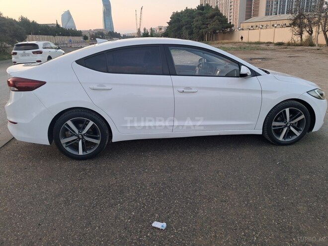 Hyundai Avante 2016, 160,000 km - 1.6 l - Bakı