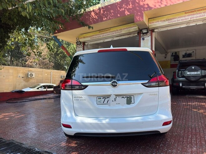 Opel Zafira 2017, 217,000 km - 1.4 l - Bakı