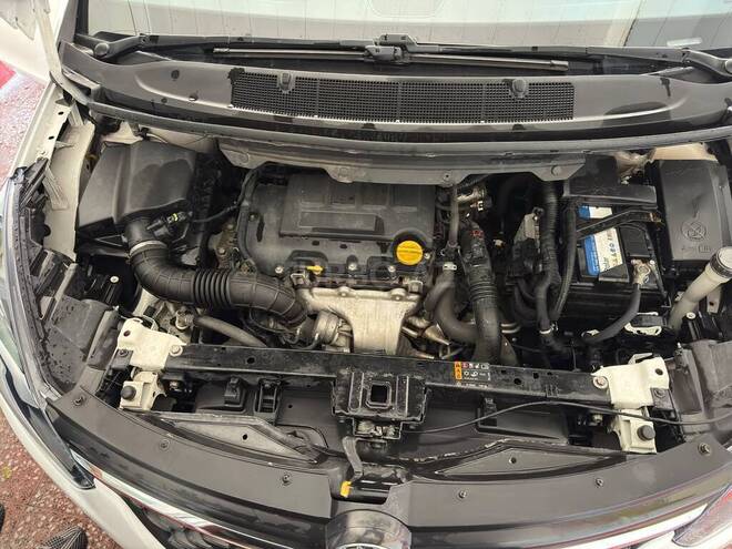 Opel Zafira 2017, 217,000 km - 1.4 l - Bakı
