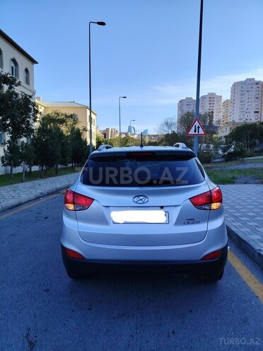 Hyundai ix35 2010, 240,000 km - 2.0 l - Bakı