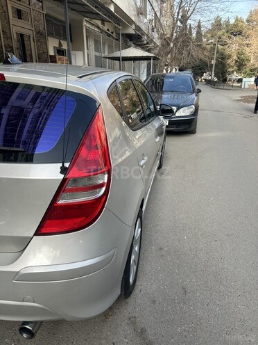 Hyundai i30 2011, 386,000 km - 1.6 l - Bakı