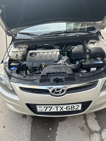 Hyundai i30 2011, 386,000 km - 1.6 l - Bakı