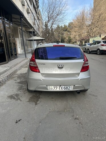 Hyundai i30 2011, 386,000 km - 1.6 l - Bakı
