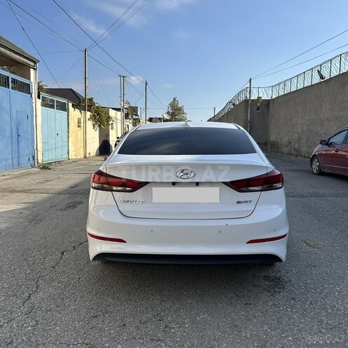 Hyundai Avante 2016, 166,000 km - 1.6 л - Bakı