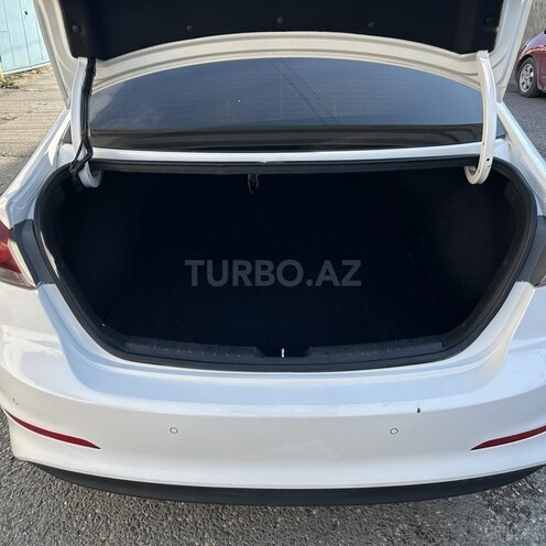 Hyundai Avante 2016, 166,000 km - 1.6 л - Bakı