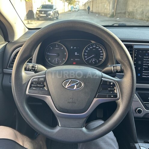 Hyundai Avante 2016, 166,000 km - 1.6 л - Bakı