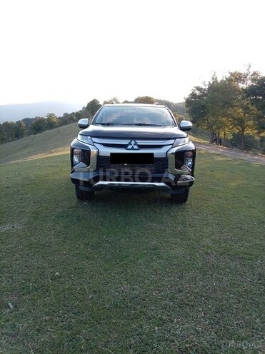 Mitsubishi L200 2021, 166,000 km - 2.4 л - Gədəbəy