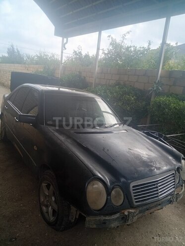 Mercedes E 280 1996, 530,000 km - 2.8 l - Şirvan