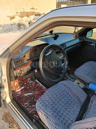 Mercedes 220 E 1994, 682,530 km - 2.2 l - Şirvan