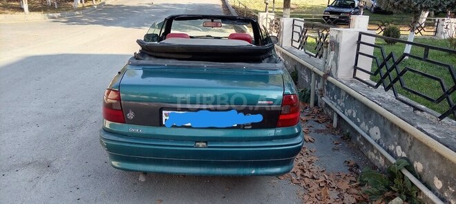 Opel Astra 1996, 250,000 km - 1.6 l - Şəki
