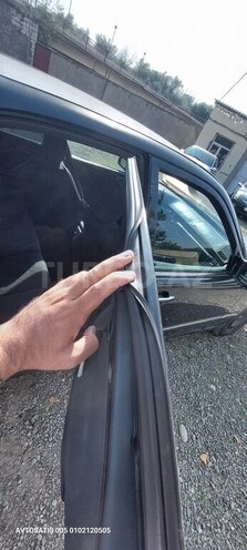 Mercedes E 220 2000, 449,673 km - 2.2 l - Qazax