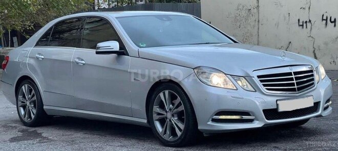 Mercedes E 220 2011, 267,000 km - 2.1 l - Bakı