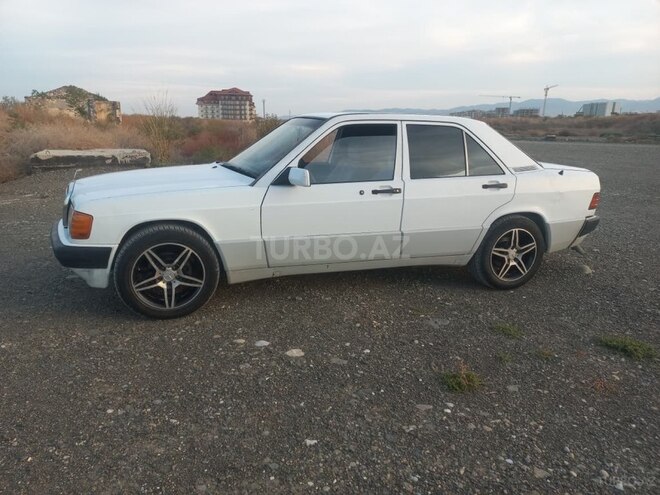 Mercedes 190 1991, 300,500 km - 2.0 л - Bərdə
