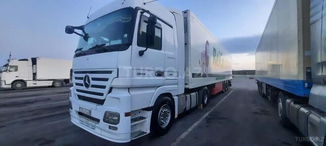 Mercedes Actros 1844 2008, 300,000 km - 12.0 l - Quba