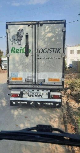 Mercedes Actros 1844 2008, 300,000 km - 12.0 l - Quba