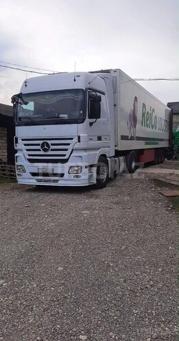 Mercedes Actros 1844 2008, 300,000 km - 12.0 l - Quba