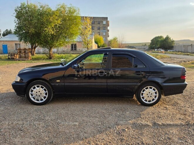 Mercedes C 220 1999, 410,000 km - 2.2 l - Bakı