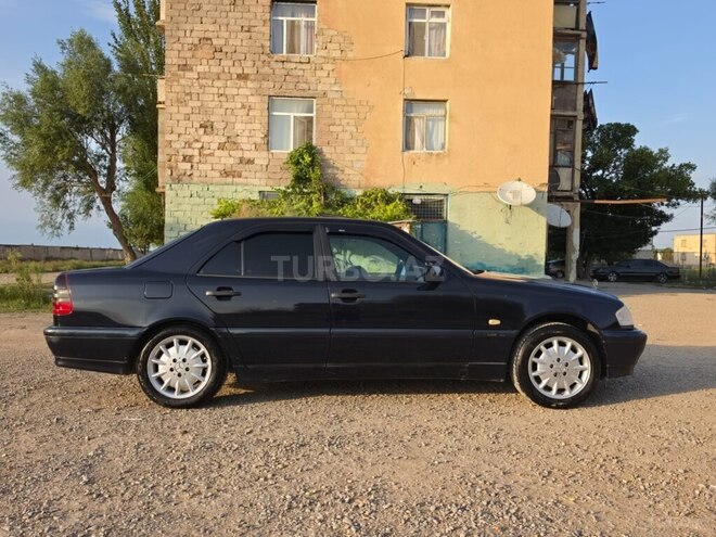 Mercedes C 220 1999, 410,000 km - 2.2 l - Bakı