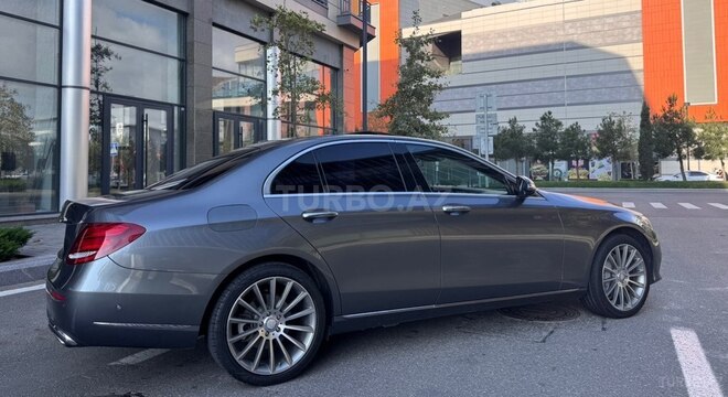 Mercedes E 300 2017, 122,000 km - 2.0 l - Bakı