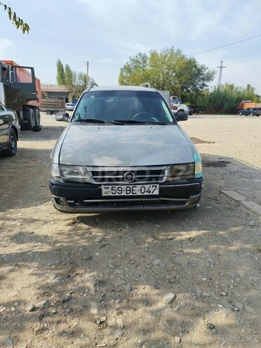 Opel Astra 1996, 253,632 km - 1.6 l - Goranboy