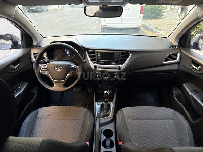 Hyundai Accent 2018, 214,000 km - 1.6 l - Bakı
