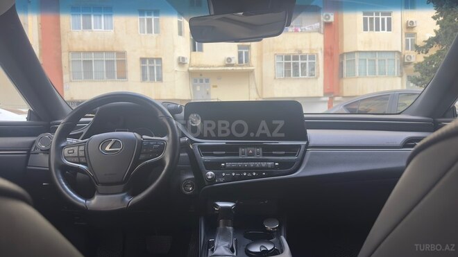 Lexus ES 300h 2023, 67,690 km - 2.5 l - Bakı