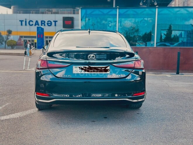 Lexus ES 300h 2023, 67,690 km - 2.5 l - Bakı
