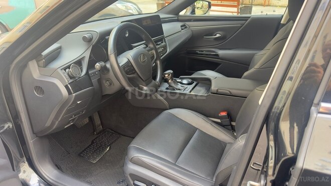 Lexus ES 300h 2023, 67,690 km - 2.5 l - Bakı