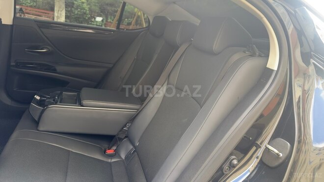 Lexus ES 300h 2023, 67,690 km - 2.5 l - Bakı