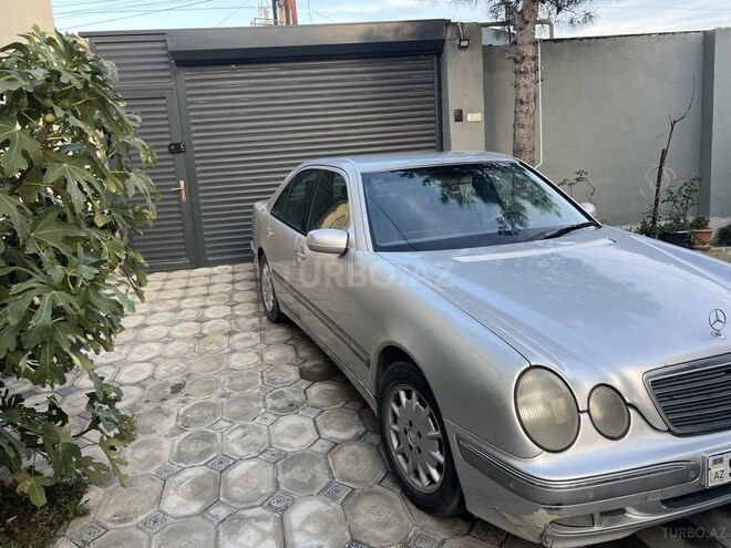 Mercedes E 240 2000, 385,215 km - 2.6 l - Bakı