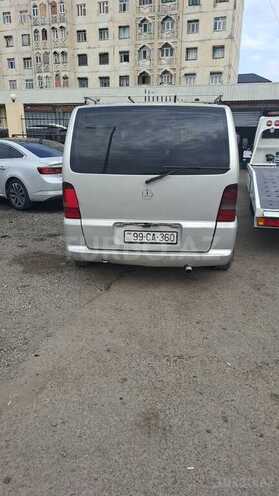 Mercedes  2000, 200,000 km - 2.1 l - Gəncə