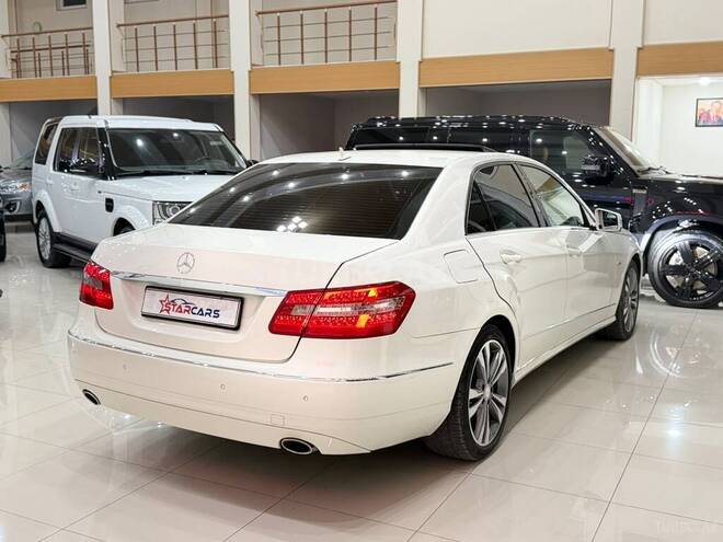 Mercedes E 350 2009, 290,500 km - 3.0 л - Sumqayıt