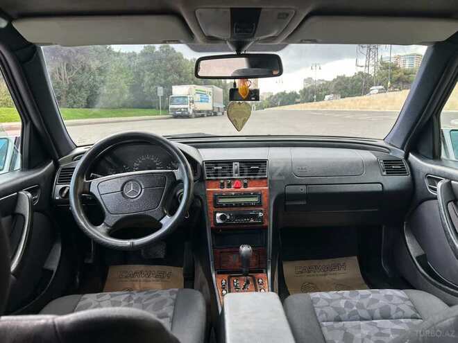 Mercedes C 200 2000, 240,462 km - 2.0 л - Bakı