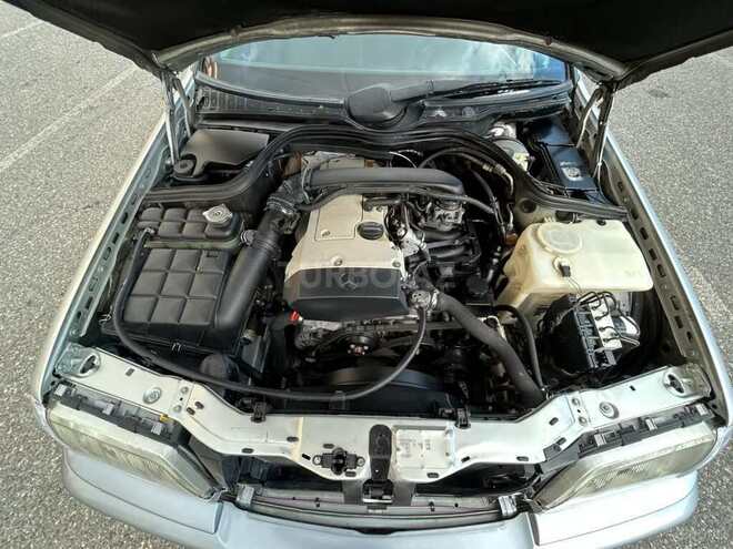 Mercedes C 200 2000, 240,462 km - 2.0 л - Bakı