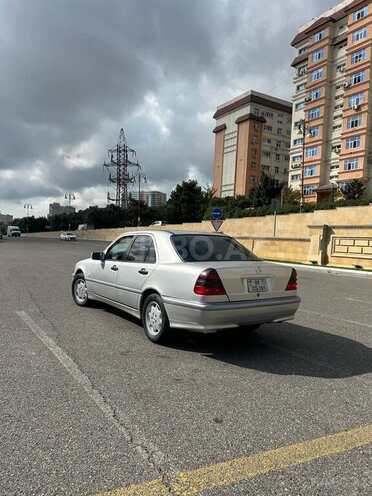 Mercedes C 200 2000, 240,462 km - 2.0 л - Bakı