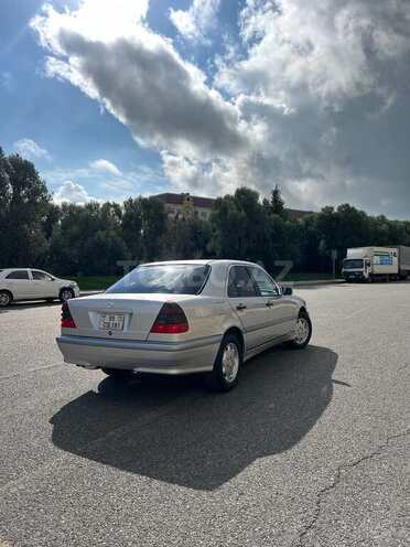 Mercedes C 200 2000, 240,462 km - 2.0 л - Bakı