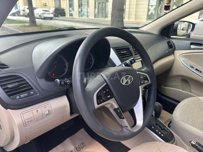 Hyundai Accent 2017, 107,900 km - 1.6 l - Bakı