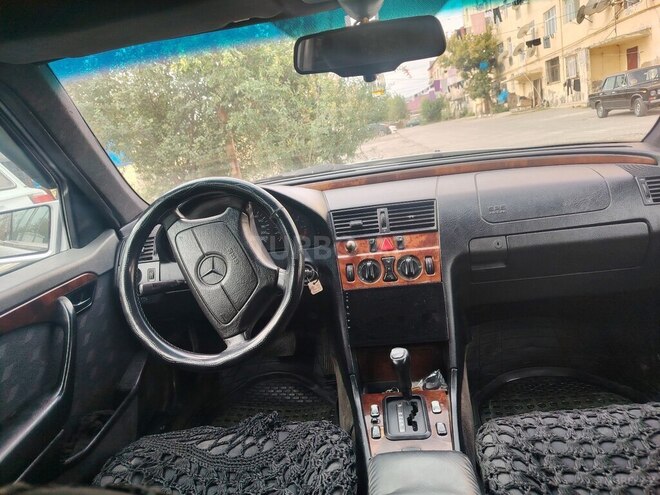 Mercedes C 220 1996, 539,215 km - 2.2 л - Beyləqan