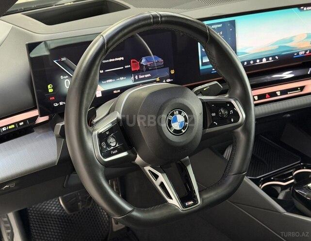BMW i5 2023, 40,000 km - 0.0 l - Bakı