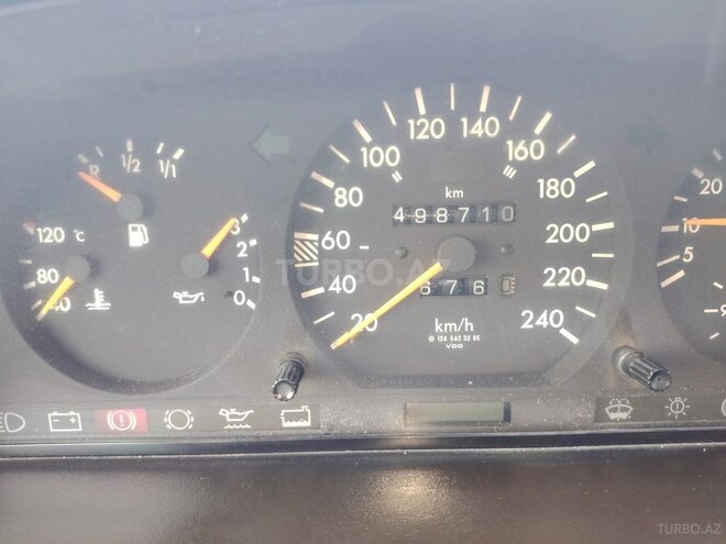 Mercedes E 220 1993, 498,710 km - 2.2 l - Gəncə