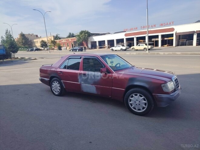 Mercedes E 220 1993, 498,710 km - 2.2 l - Gəncə