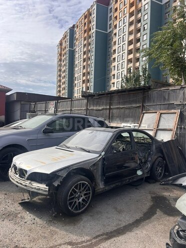 BMW 330 2004, 250,000 km - 3.0 л - Bakı
