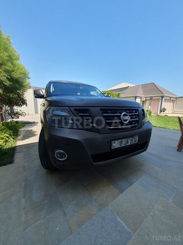 Nissan Patrol 2011, 135,000 km - 5.6 l - Bakı