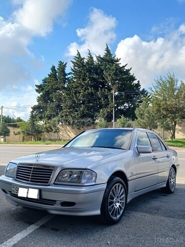 Mercedes C 240 1999, 301,000 km - 2.4 л - Xırdalan