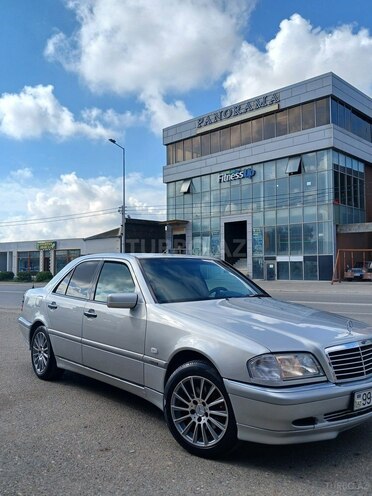 Mercedes C 240 1999, 301,000 km - 2.4 л - Xırdalan